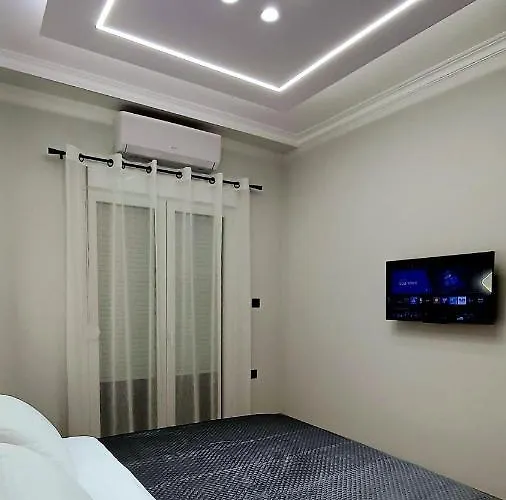 Diamond * 卡斯托里亚